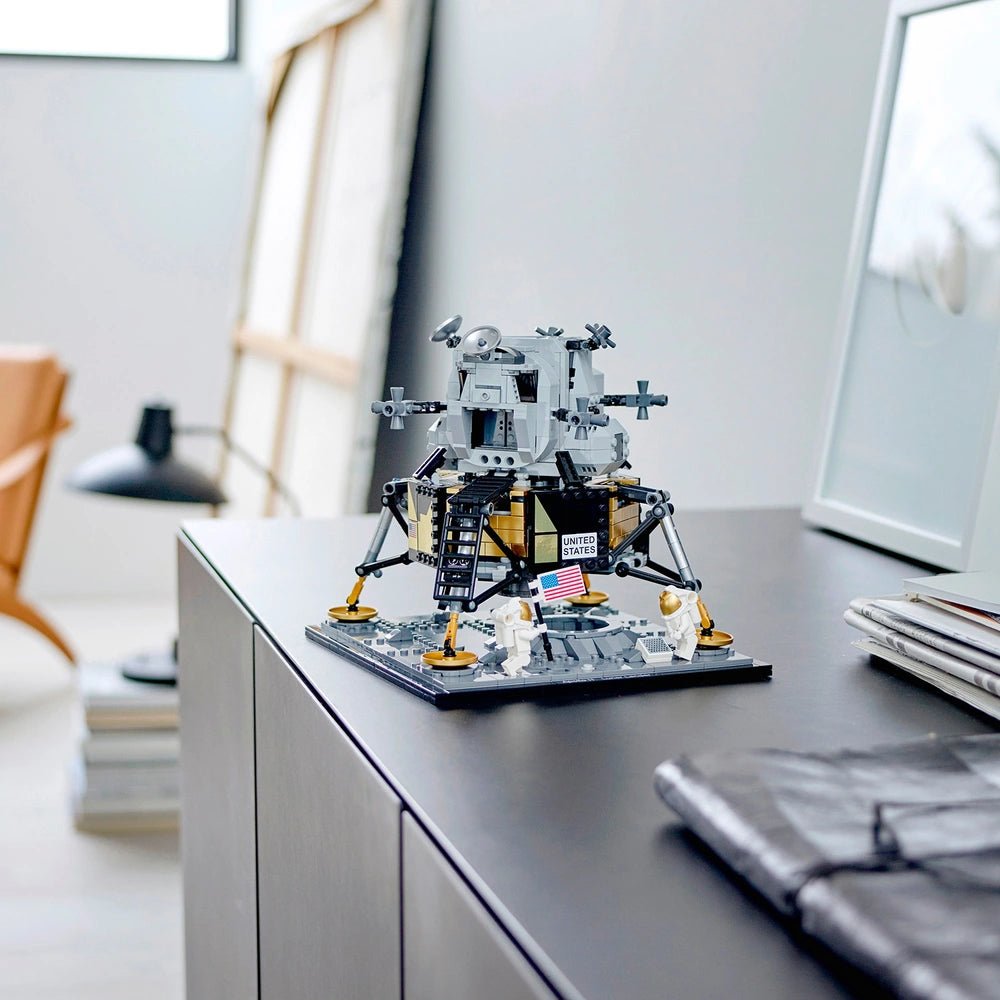 LEGO 10266 Creator Expert NASA Apollo 11 Lunar Lander Space Set - Mobile123
